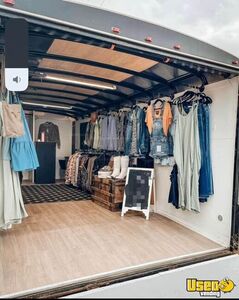 8.5' X 20' Mobile Boutique Trailer Mobile Boutique Interior Lighting Iowa for Sale