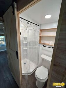 8.5' X 20' Tiny Home Tiny Home Bathroom Florida for Sale