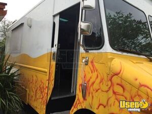 Used Food Trucks For Sale Near Miami Buy Mobile Kitchens Miami