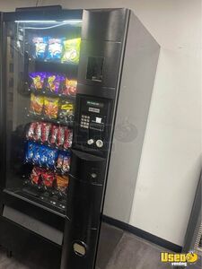 Automatic Products Snack Machine 6 Texas for Sale