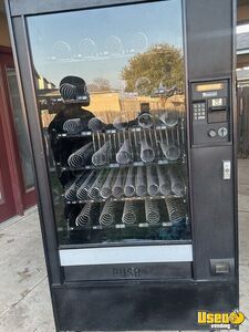 Automatic Products Snack Machine Illinois for Sale