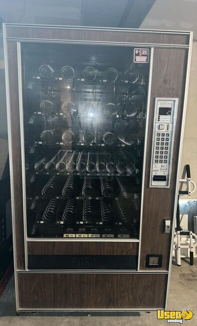 Automatic Products Snack Machine Missouri for Sale