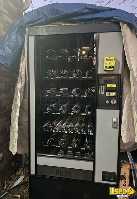 Automatic Products Snack Machine New York for Sale