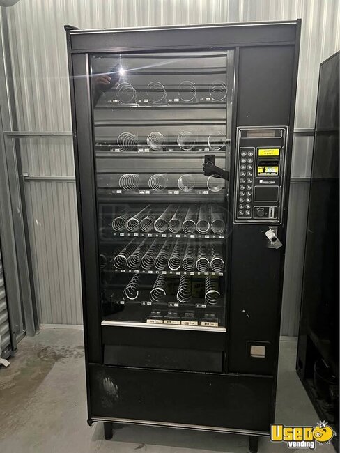 Automatic Products Snack Machine Texas for Sale