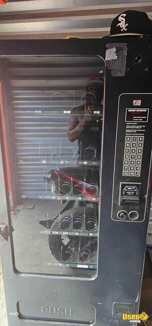 Automatic Products Snack Machine Texas for Sale