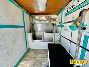 Dog Grooming Trailer Pet Care / Veterinary Truck 10 Texas for Sale