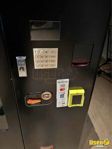 Other Snack Vending Machine 3 Massachusetts for Sale