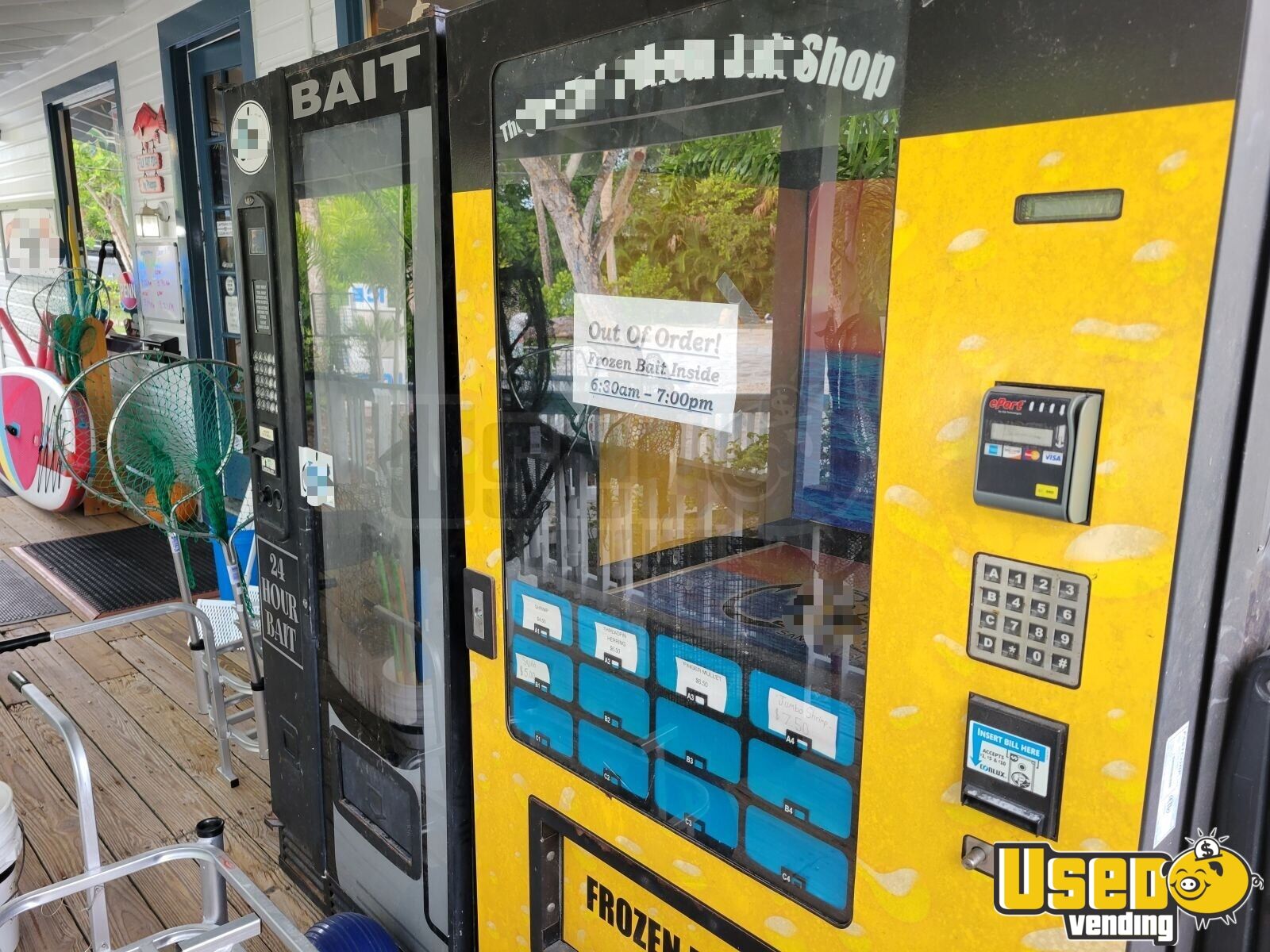 2 Custom Designed Electrical Frozen Bait Vending Machines For Sale in  Florida