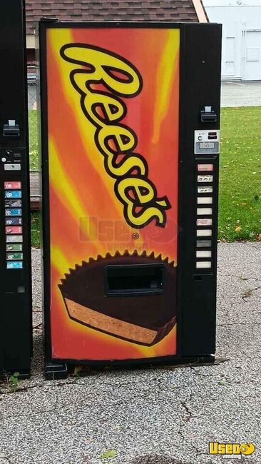 Other Snack Vending Machine Ohio for Sale