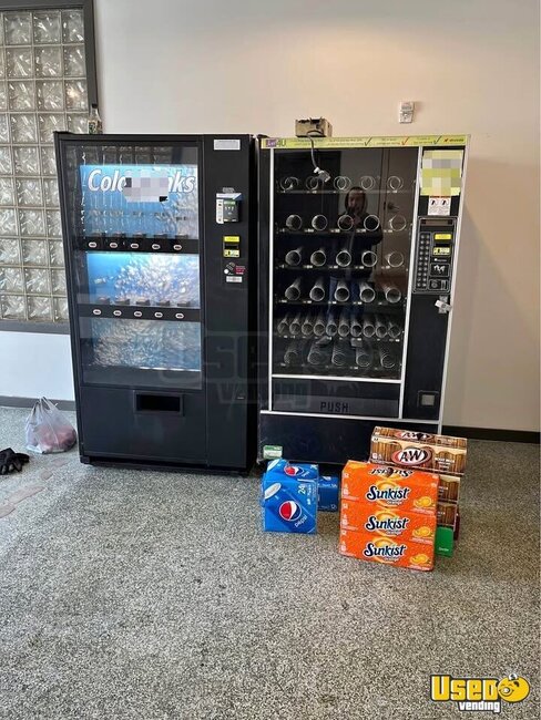 V720 , Vendo Soda Machine Wisconsin for Sale