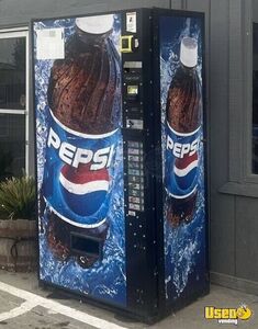 Vendo Soda Machine California for Sale