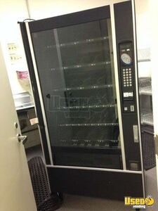 8 Soda Vending Machines Illinois for Sale