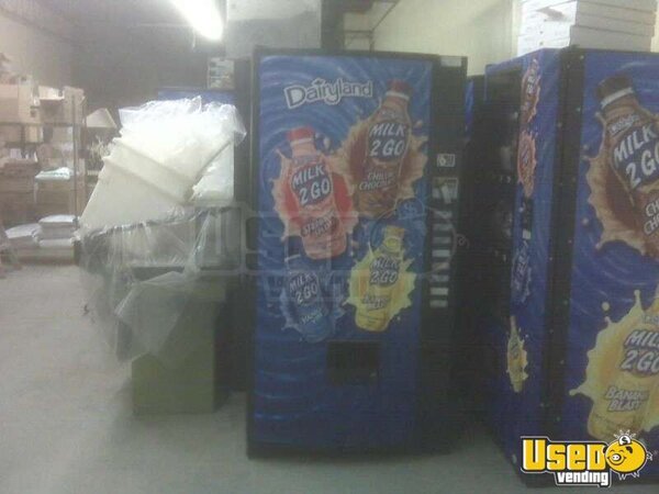 Vendo V21 And Royal Merlin 2000 Soda Vending Machines Ontario for Sale