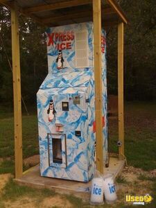 2-10-10 Xpress Ice 1542 Soda Vending Machines Mississippi for Sale