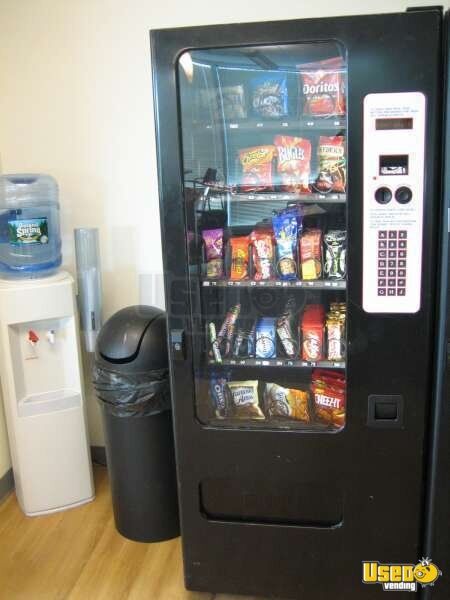 Snack Vending Machine 23 Selection 