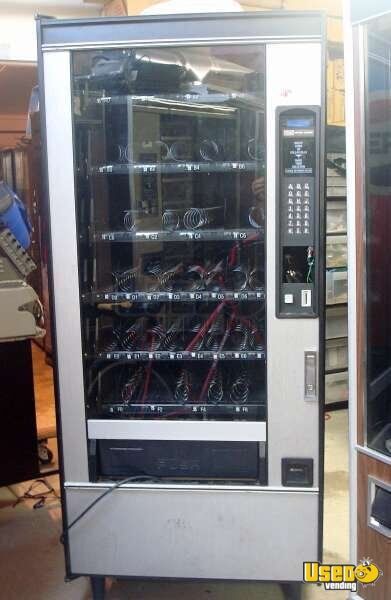 2001 Soda Vending Machines Kansas for Sale