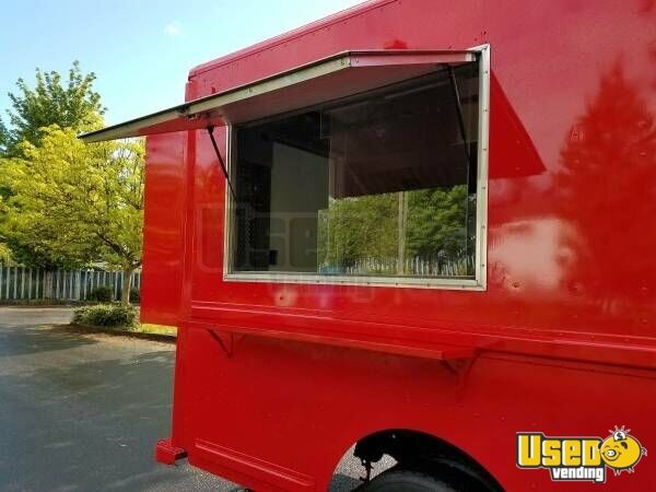 Freightliner Used Food Truck Mobile Kitchen For Sale In