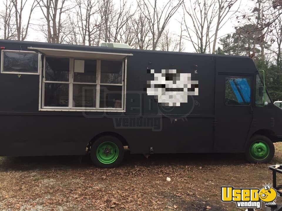 Freightliner Utilimaster Food Truck For Sale In North